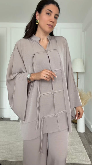 MINIMAL TAUPE