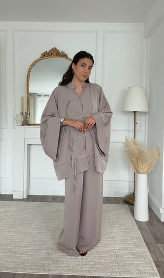 MINIMAL TAUPE